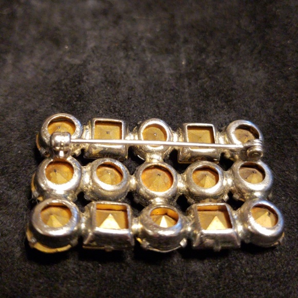 Clear Rhinestone Brooch - Picture 2 of 3